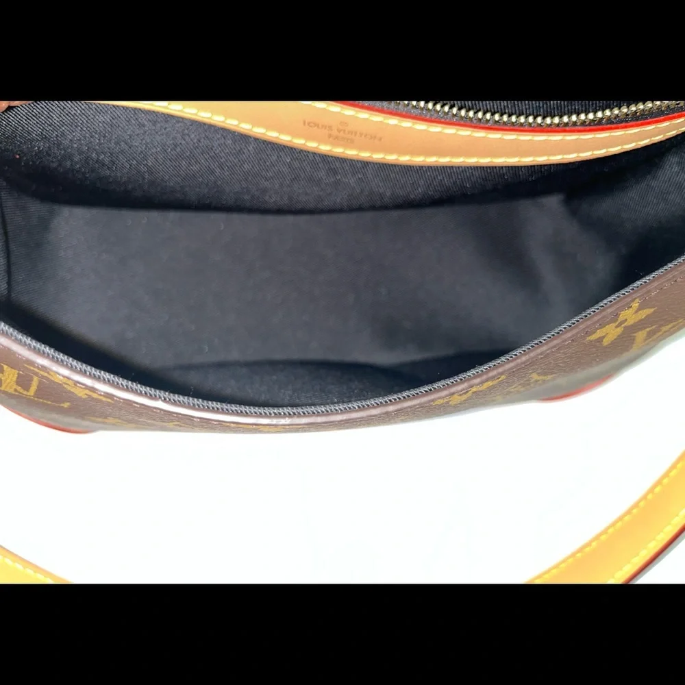 🔥Authentic Louis Vuitton Diane 🔥 - Picture 6 of 8